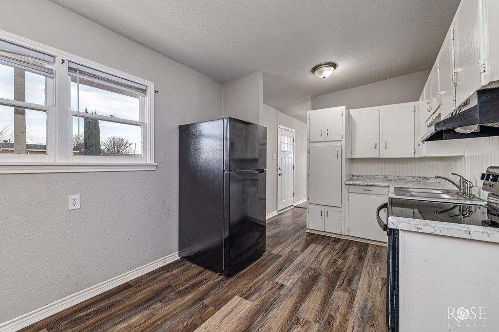 Image 7 of property listing at 1927 Chapman St, San Angelo, TX 76901