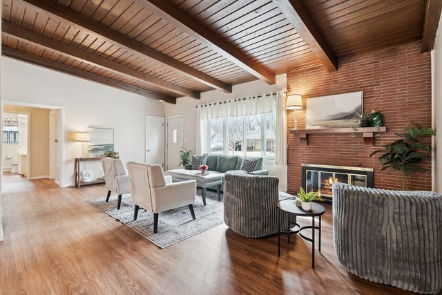 3104 15th St A Street, Moline, IL 61265