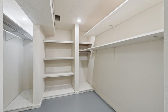 3104 15th St A Street, Moline, IL 61265