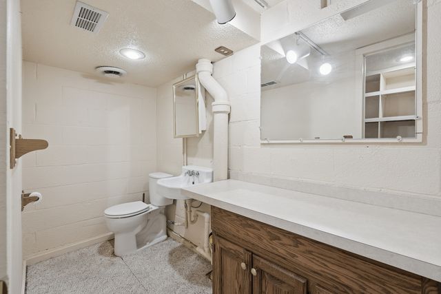 3104 15th St A Street, Moline, IL 61265