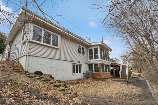 3104 15th St A Street, Moline, IL 61265