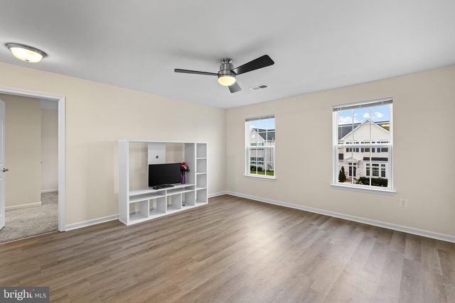 5812 SPRUCE VALLEY DR, Fredericksburg, VA 22407