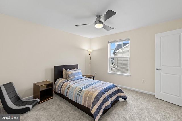 5812 SPRUCE VALLEY DR, Fredericksburg, VA 22407