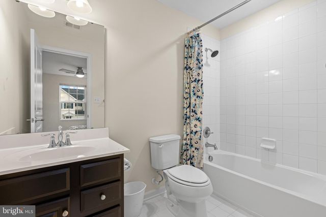 5812 SPRUCE VALLEY DR, Fredericksburg, VA 22407