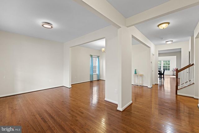 5812 SPRUCE VALLEY DR, Fredericksburg, VA 22407