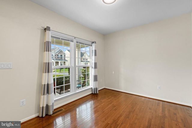 5812 SPRUCE VALLEY DR, Fredericksburg, VA 22407