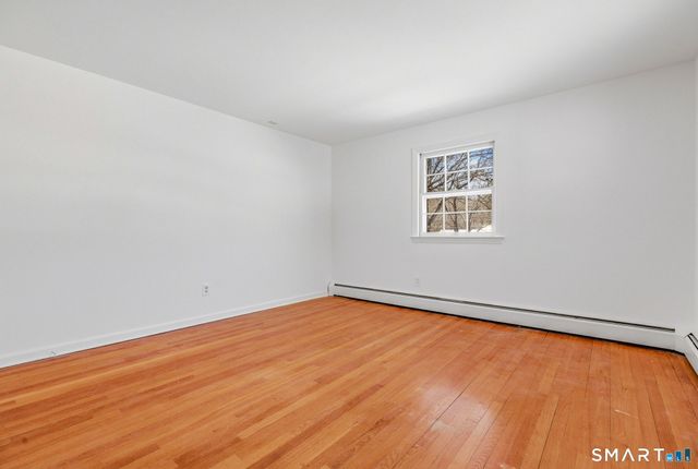 9 Patrick Lane, Branford, CT 06405