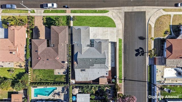 6091 Shelly, Huntington Beach, CA 92647