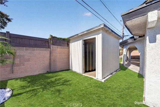 6091 Shelly, Huntington Beach, CA 92647