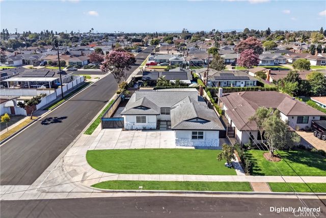 6091 Shelly, Huntington Beach, CA 92647