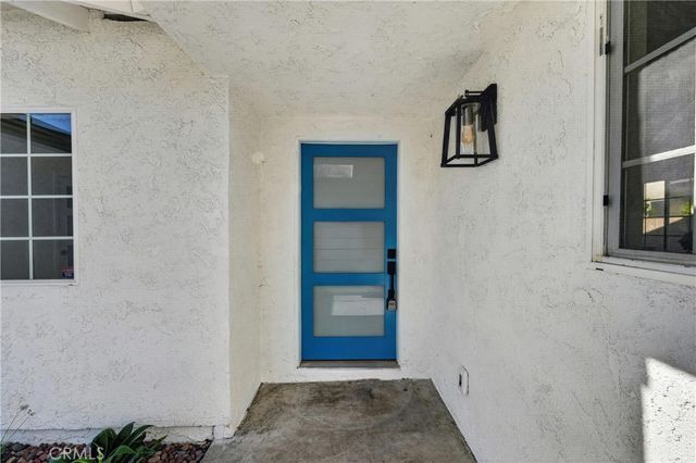 6091 Shelly, Huntington Beach, CA 92647
