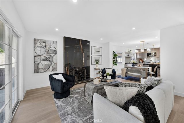 6091 Shelly, Huntington Beach, CA 92647