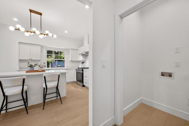 1529 Pacific Avenue, Alameda, CA 94501