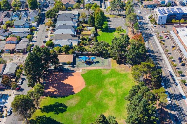 1529 Pacific Avenue, Alameda, CA 94501