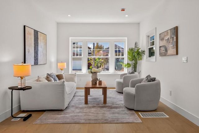 1529 Pacific Avenue, Alameda, CA 94501