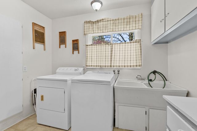2421 Waite Avenue, Kalamazoo, MI 49008