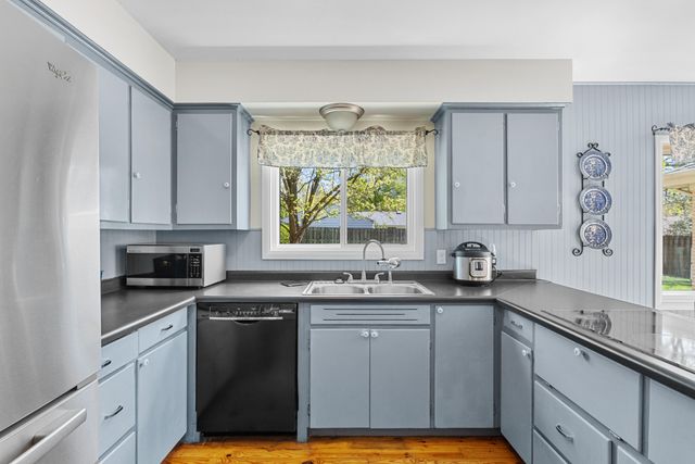 2421 Waite Avenue, Kalamazoo, MI 49008
