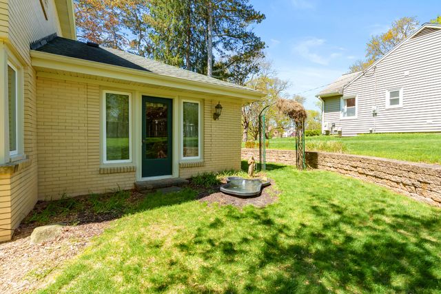 2421 Waite Avenue, Kalamazoo, MI 49008