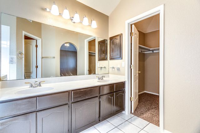 1424 PLAZA VERDE Drive, El Paso, TX 79912