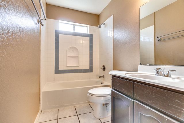 1424 PLAZA VERDE Drive, El Paso, TX 79912