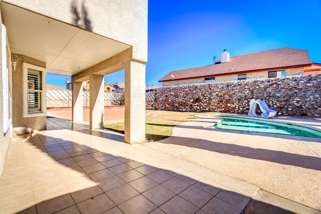 1424 PLAZA VERDE Drive, El Paso, TX 79912