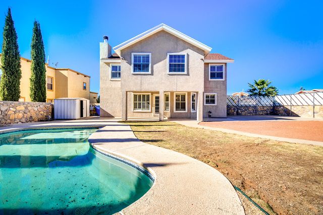 1424 PLAZA VERDE Drive, El Paso, TX 79912