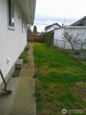 10615 18th Avenue SW, Seattle, WA 98146