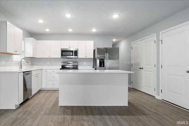 1721 W Rose Court, Princeton, IN 47670
