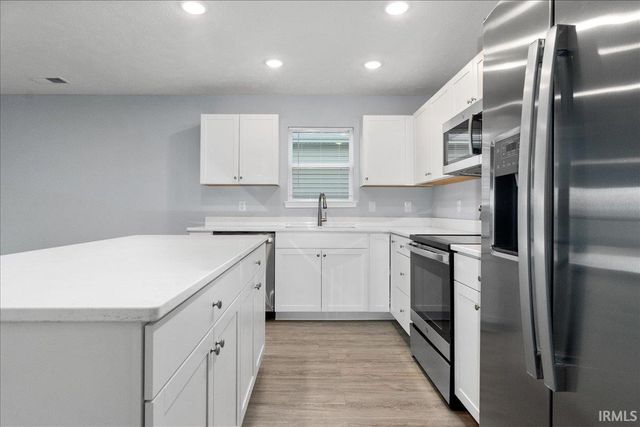 1721 W Rose Court, Princeton, IN 47670