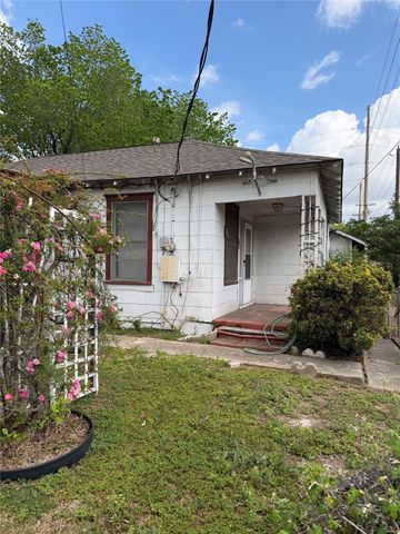 703 76th Street, Houston, TX 77012