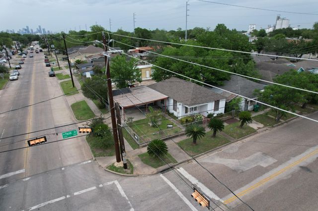 703 76th Street, Houston, TX 77012