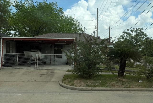 703 76th Street, Houston, TX 77012