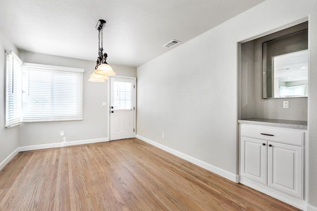 2437 Parkwood, Sacramento, CA 95825