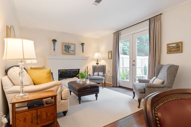 328 Westfield Dr, Nashville, TN 37221