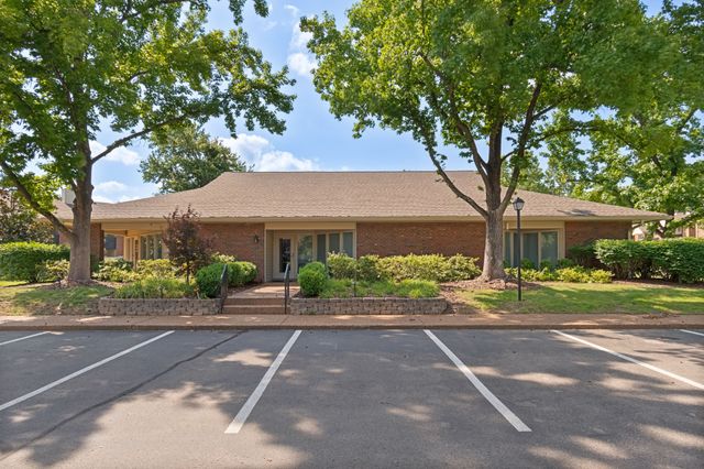 328 Westfield Dr, Nashville, TN 37221
