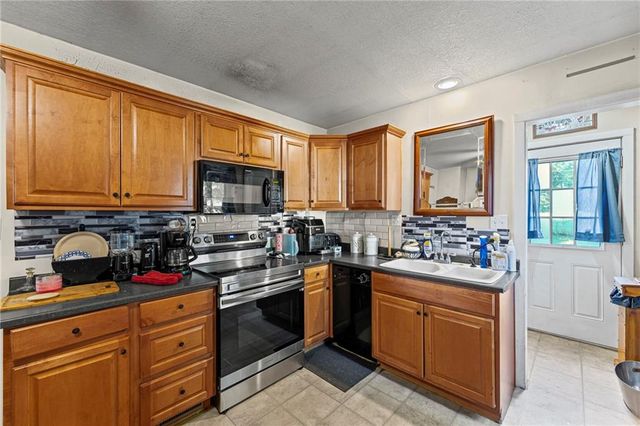 1932 S Broadway Street, Leavenworth, KS 66048