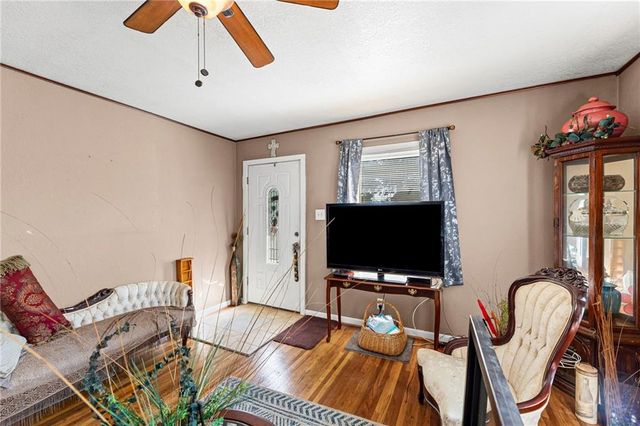 1932 S Broadway Street, Leavenworth, KS 66048