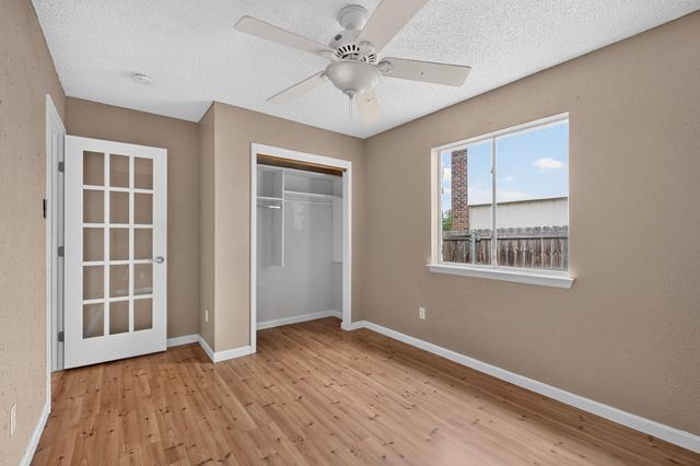 7441 Dallas DR, Austin, TX 78729