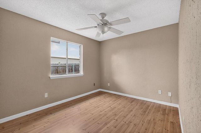 7441 Dallas DR, Austin, TX 78729