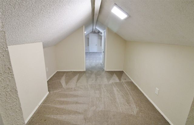 900 Valley Ridge Drive, Desoto, TX 75115