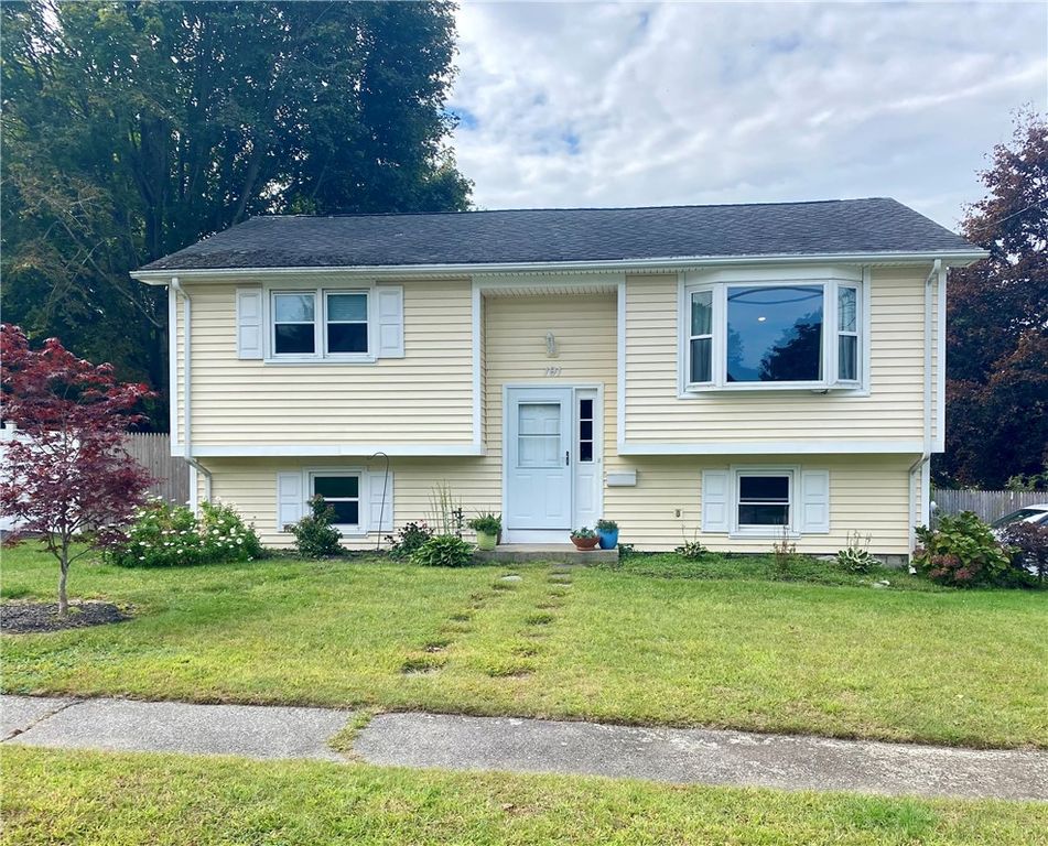 191 Armstrong Avenue, Warwick, RI 02889