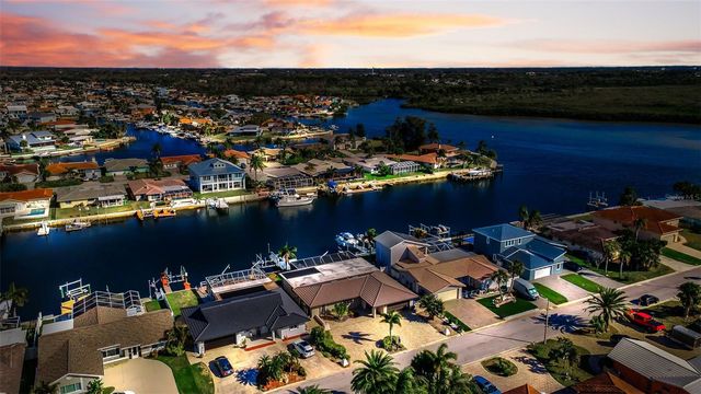 4976 GALLEON COURT, New Port Richey, FL 34652