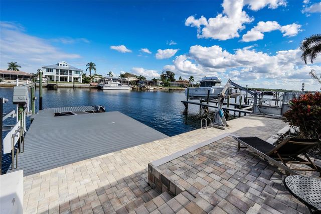 4976 GALLEON COURT, New Port Richey, FL 34652