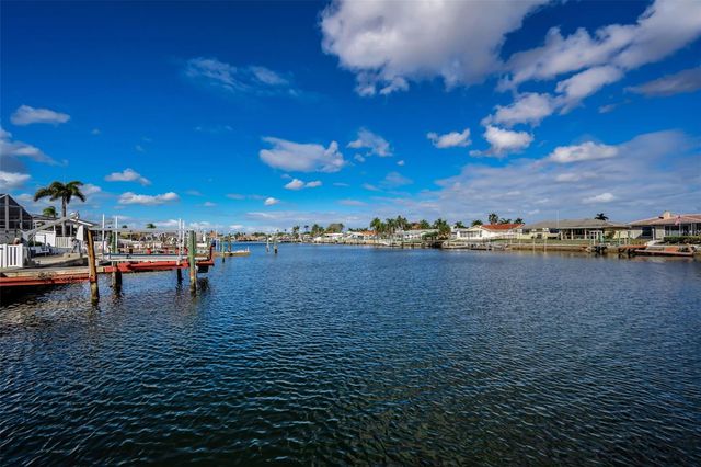 4976 GALLEON COURT, New Port Richey, FL 34652