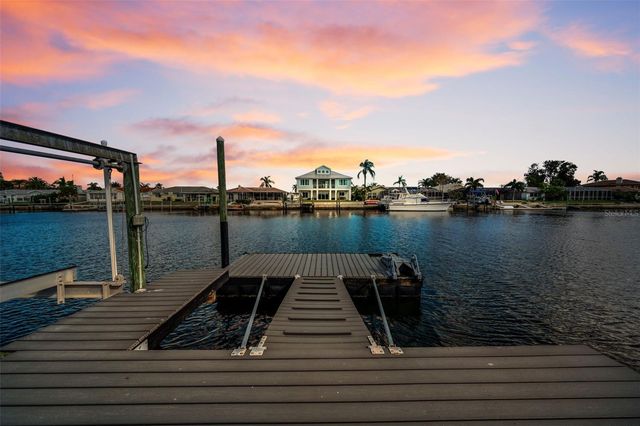 4976 GALLEON COURT, New Port Richey, FL 34652