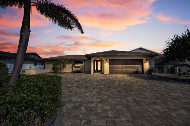 4976 GALLEON COURT, New Port Richey, FL 34652