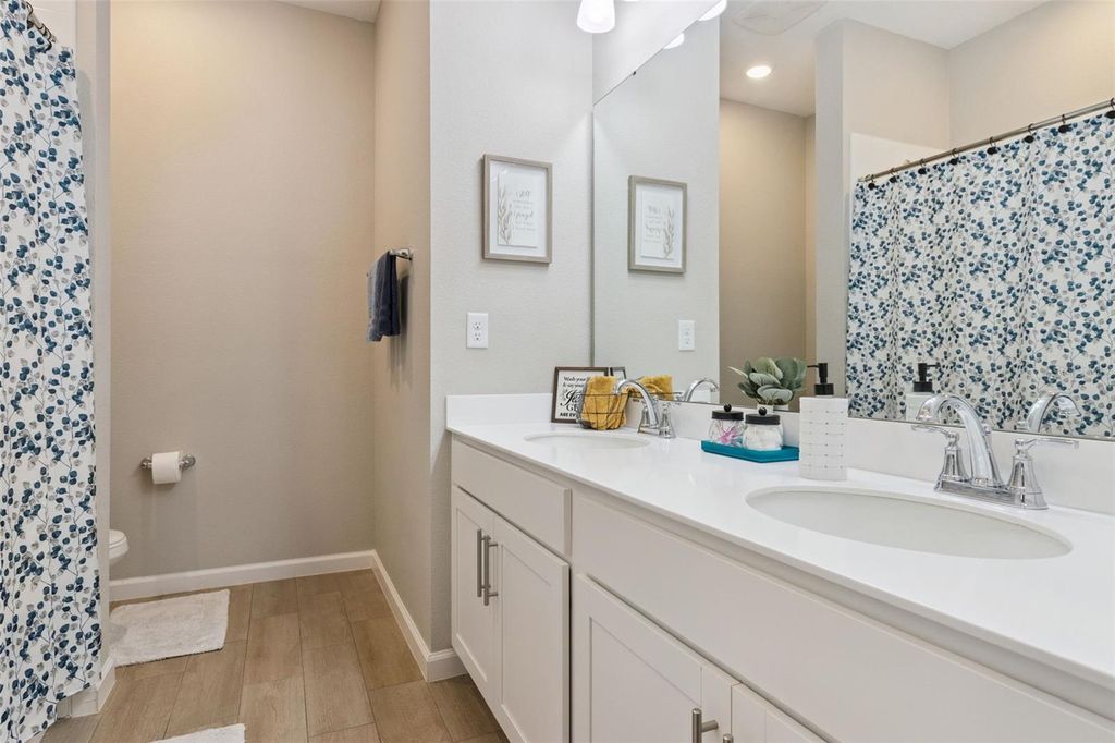 Image 14 of property listing at 2849 CATHY BOULEVARD, Winter Haven, FL 33880