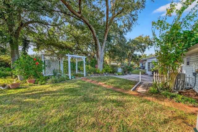 2215 ORKNEY DRIVE, Leesburg, FL 34788