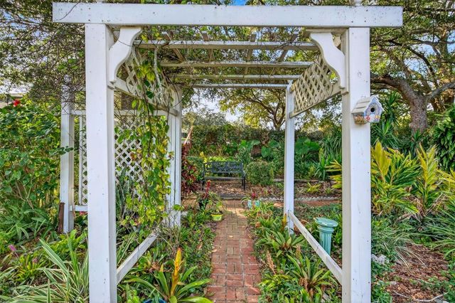 2215 ORKNEY DRIVE, Leesburg, FL 34788