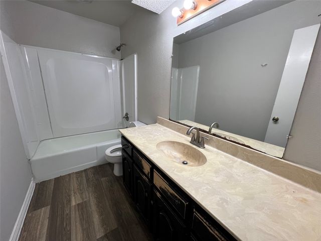 802 N Crockett Street C, Sherman, TX 75090